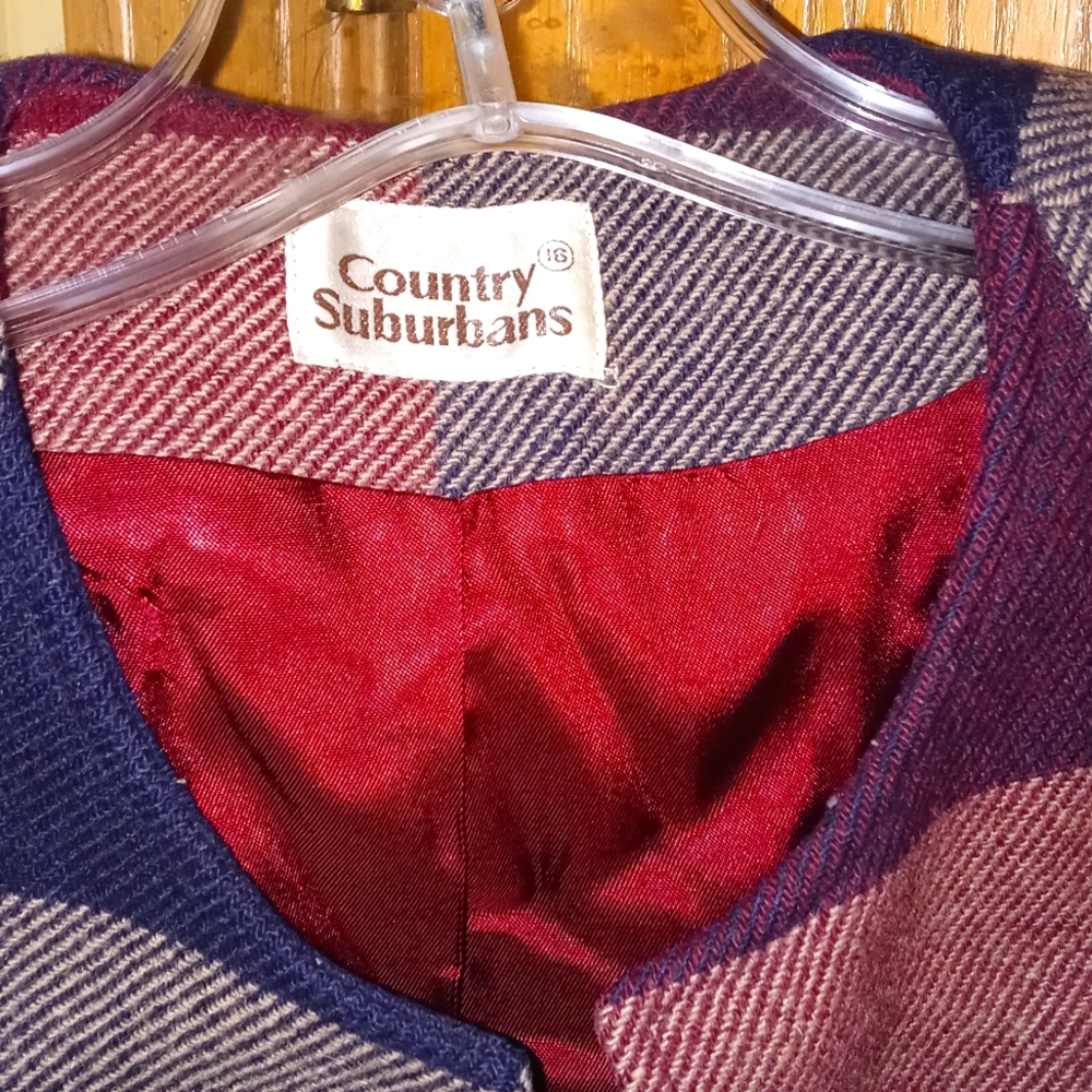"COUNTRY SUBURBANS" Maroon/cream/dark plaid 2 pocket blazer jacket Size:16 - Picture 5 of 6